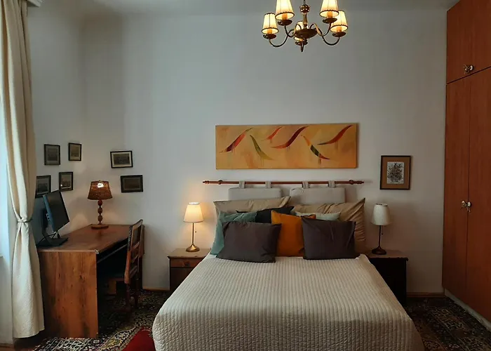Boutique Apartment With Parking